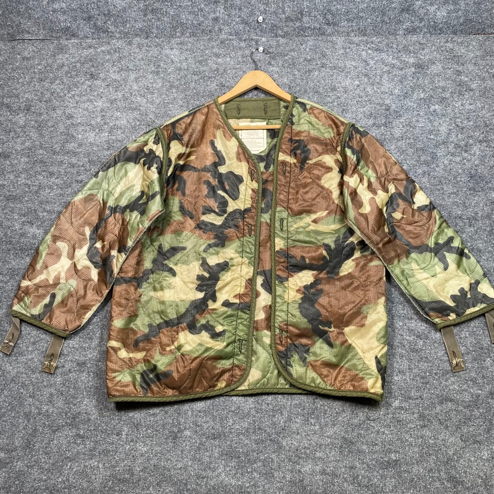 Vintage US Military M65 Field Jacket Liner Woodland Camo Quilted Medium Ripstop